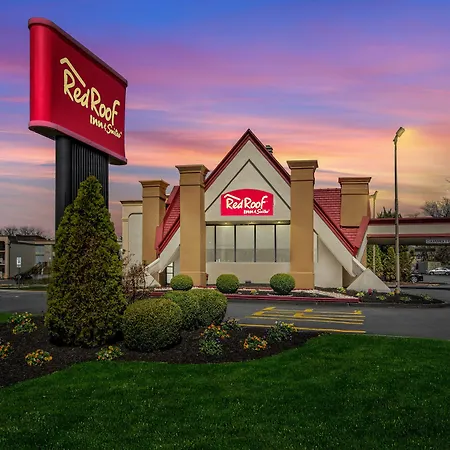 Red Roof Inn And Suites Newark - University-2