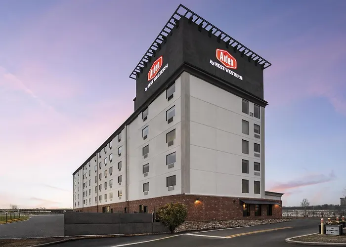 Best Western Plus Newark Airport West